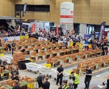  Хамгийн том шилдэг өрлөгчин (bricklayer) шалгаруулах тэмцээн