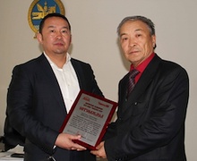 Олон нийтийн дундах санал асуулгын дүн гарч Барилгын                                                 Салбарын 2011 оны “Онцлох хүн” тодорлоо