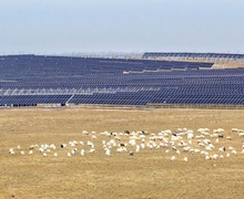 БНХАУ Бээжин хотыг бүхэлд нь эрчим хүчээр хангах “Нарны цагаан хэрэм” барьж байна
