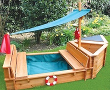 Бяцхан үрсдээ зориулж элсний талбай хийцгээе