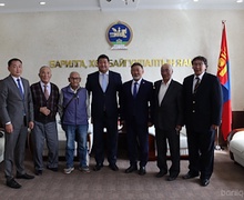 БХБ-ын сайд Монгол Улсын анхны инженерүүдийг хүлээн авч хүндэтгэл үзүүллээ 