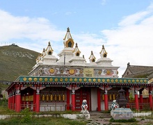 Монголын архитектурын өв болох сүм, хийдийн уран барилгыг сэргээх нэрийдлээр устгах, барилгын засвар