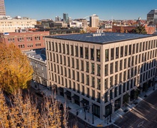 Дэлхийн хамгийн өндөр үзүүлэлттэй “ногоон” барилга PAE Living Building