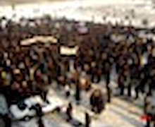 Нийслэлийн газрын албаны эсрэг жагсжээ