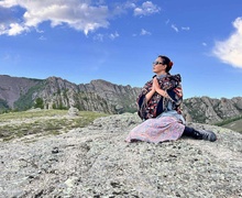 Монгол гэрээ трэнд болгож банкны зээлгүйгээр амьдарч болох юм шүү гэдгийг олон хүнд мэдүүлмээр байна