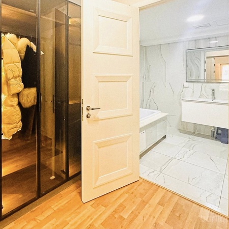 Европ стандартын дотор модон хаалга