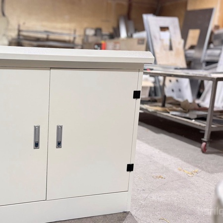 Холбооны гадна самбар хайрцаг