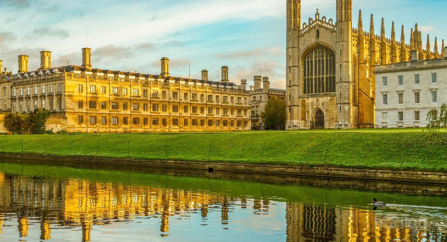 Дэлхийн хамгийн үзэсгэлэнтэй их сургуулийн хотхонууд