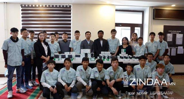 Барилгын политехник коллежид 50 сая төгрөгийн тоног төхөөрөмж хандивлалаа