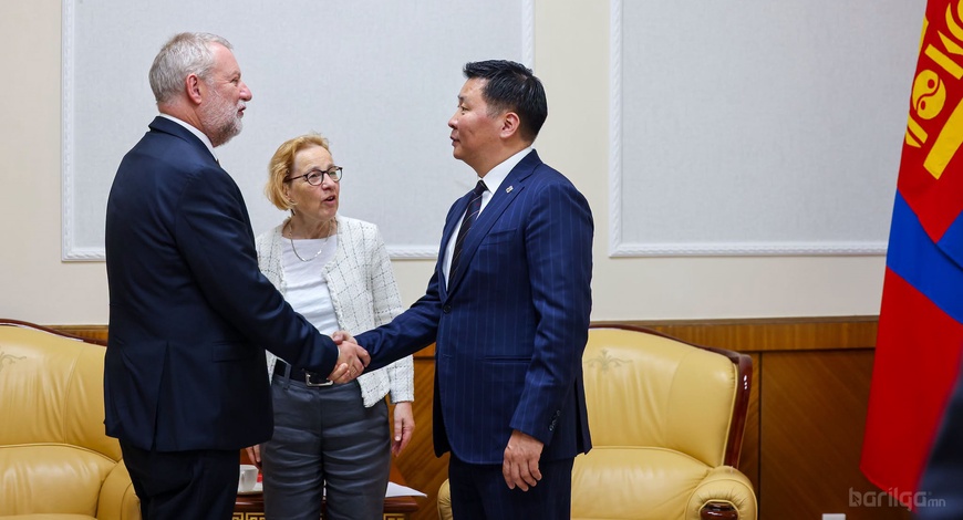 Германы Шпаркассэ банкны төлөөлөгчидтэй орон сууцны санхүүжилтийн загварын талаар санал солилцлоо