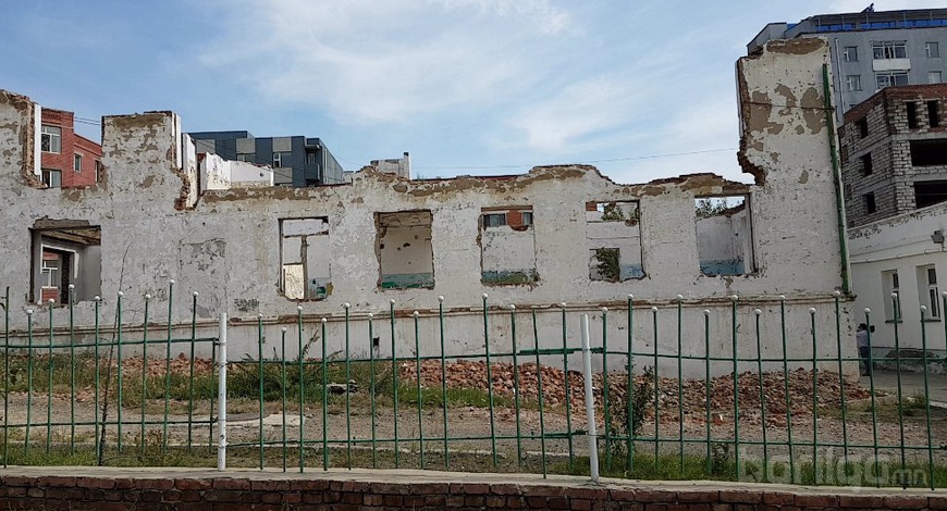 Хөгжлийн бэрхшээлтэй хүүхдийн 10 дугаар цогцолборын барилгын ажил таван жил царцлаа