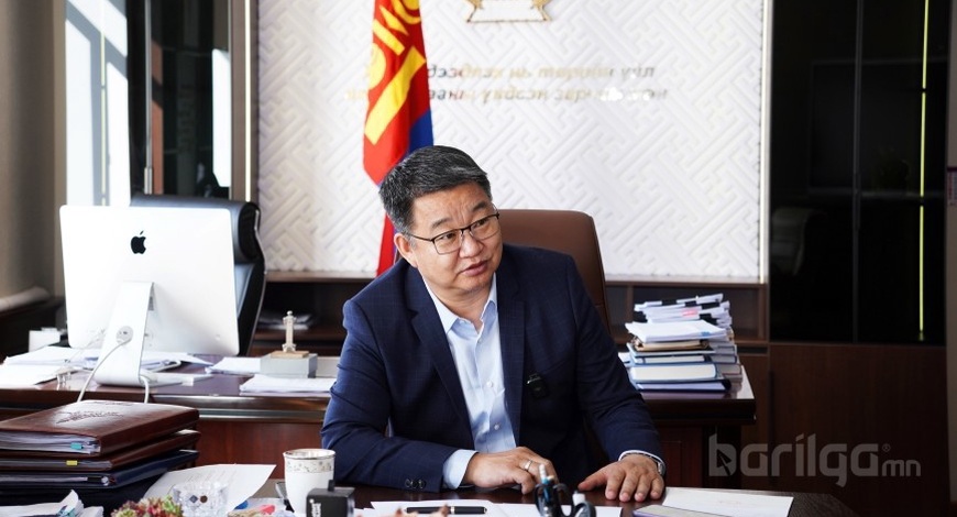ХББОС-ын сайд Ж.Батсуурь: Мега төслүүдийн нийт өртгийн 60 хувийг барилгын материал эзэлж байна