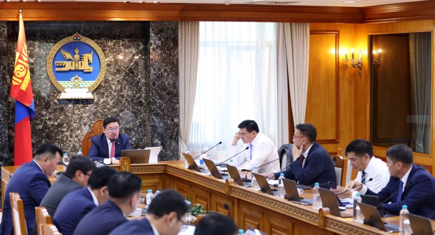 Төрийн өмчит компаниудын тоог бууруулах, хувьчлалыг эрчимжүүлэх чиглэл өглөө