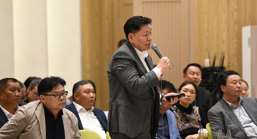 Хүннү хотын тээвэр логистикийн бүсийн хөгжлийн стратеги уулзалт хэлэлцүүлэг боллоо 