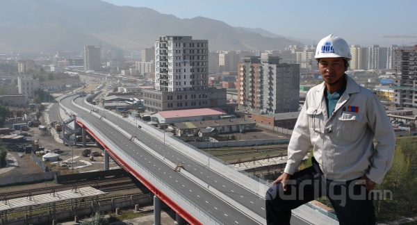 Залуу инженер Б.Батхишиг: Тууштай байх нь амжилтын үндэс