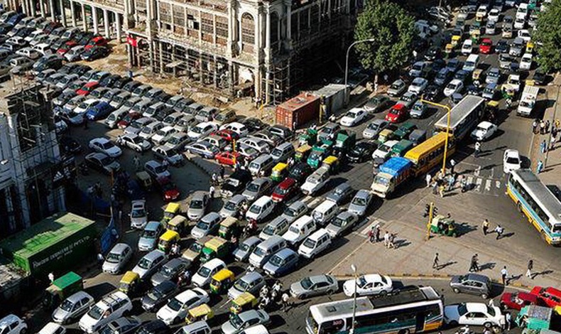 Улаанбаатар хотын авто замын түгжрэлийг бууруулах чиглэлээр төсөвт 420 тэрбумыг тусгажээ 