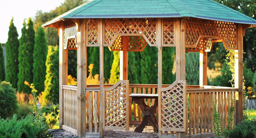 Зусландаа модон сүүдрэвч өөрсдөө барьцгаая