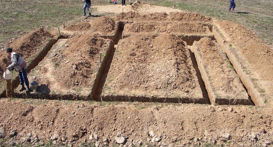 Овойлттой хөрсөнд амины орон сууцны буурь суурийг төсөллөх