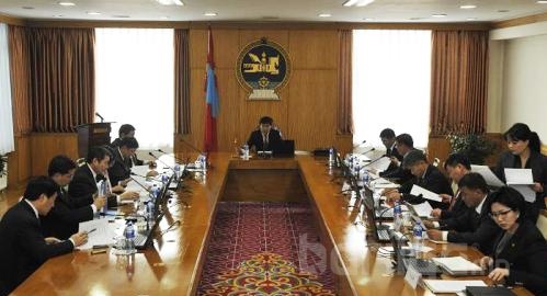 “100 мянган айл орон сууц” хөтөлбөрийн 6 хувийн хүүтэй зээлийг шийднэ.