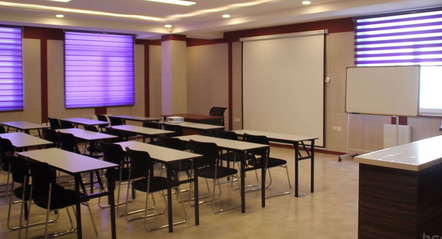 Хотын А зэрэглэлд сургалтын танхим түрээслүүлнэ