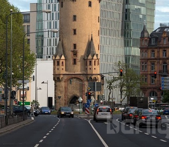 Франкфуртийн дундад зууны үеийн цамхаг