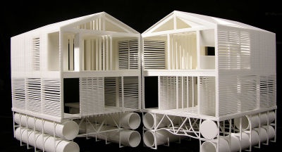 Нууранд хөвөгч байшин