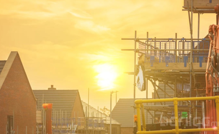 Лейборист нам Англид 12 шинэ хот байгуулах төлөвлөгөө танилцууллаа