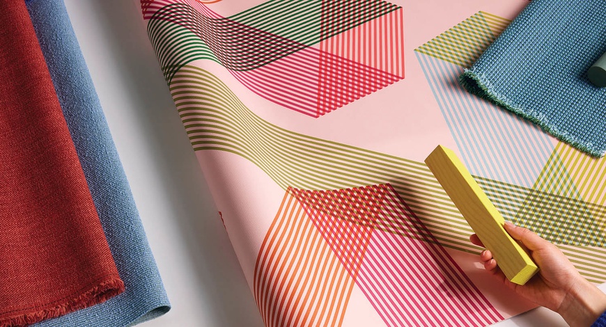 Британийн уран бүтээлч Софи Смолхорнийн ертөнцөөр 