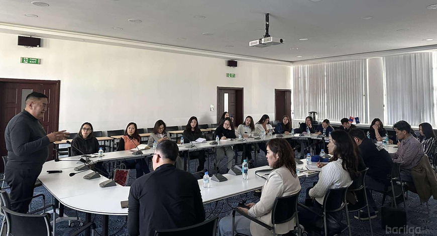 “БҮТЭЭЛЧ СЭТГЭЛГЭЭНИЙ МЕНЕЖМЕНТ” СУРГАЛТ ЗОХИОН БАЙГУУЛАГДЛАА